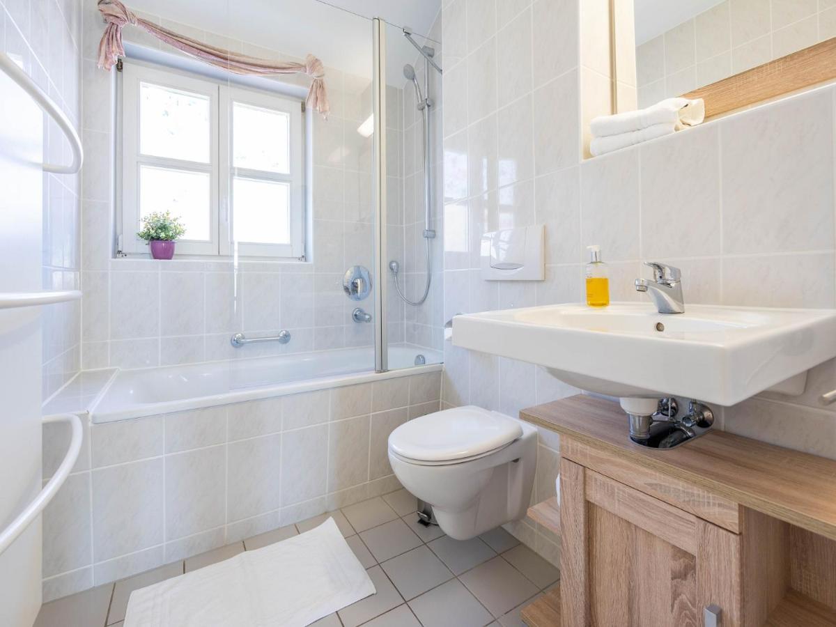 Feriendorf Rugana - Komfort Appartement Mit 2 Schlafzimmern Und Terrasse C48 Dranske Bagian luar foto